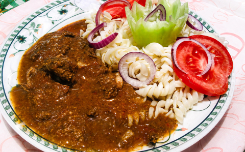 Marhapörkölt