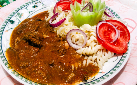 Marhapörkölt