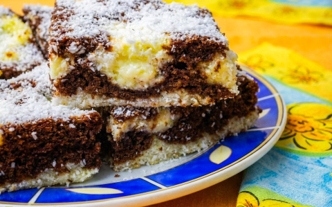 Kakaós-kókuszos kevert süti