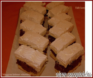 Meggyes krémes sütemény