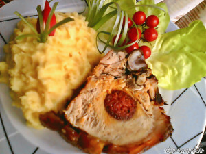 Kolbásszal töltött malackaraj