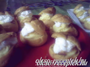 Tejszínes képviselő fánk