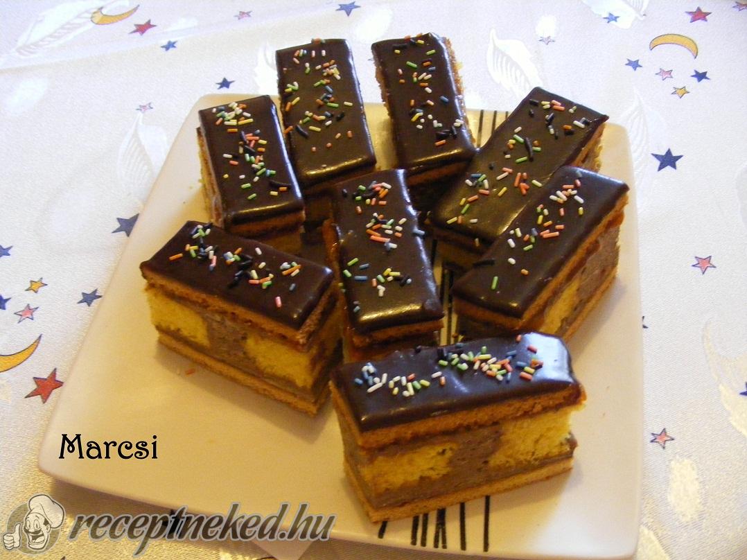 Csíkos mézes szelet