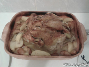 Csirke pataki tálban