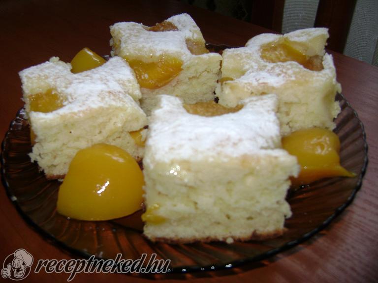 Joghurtos barackos süti kép