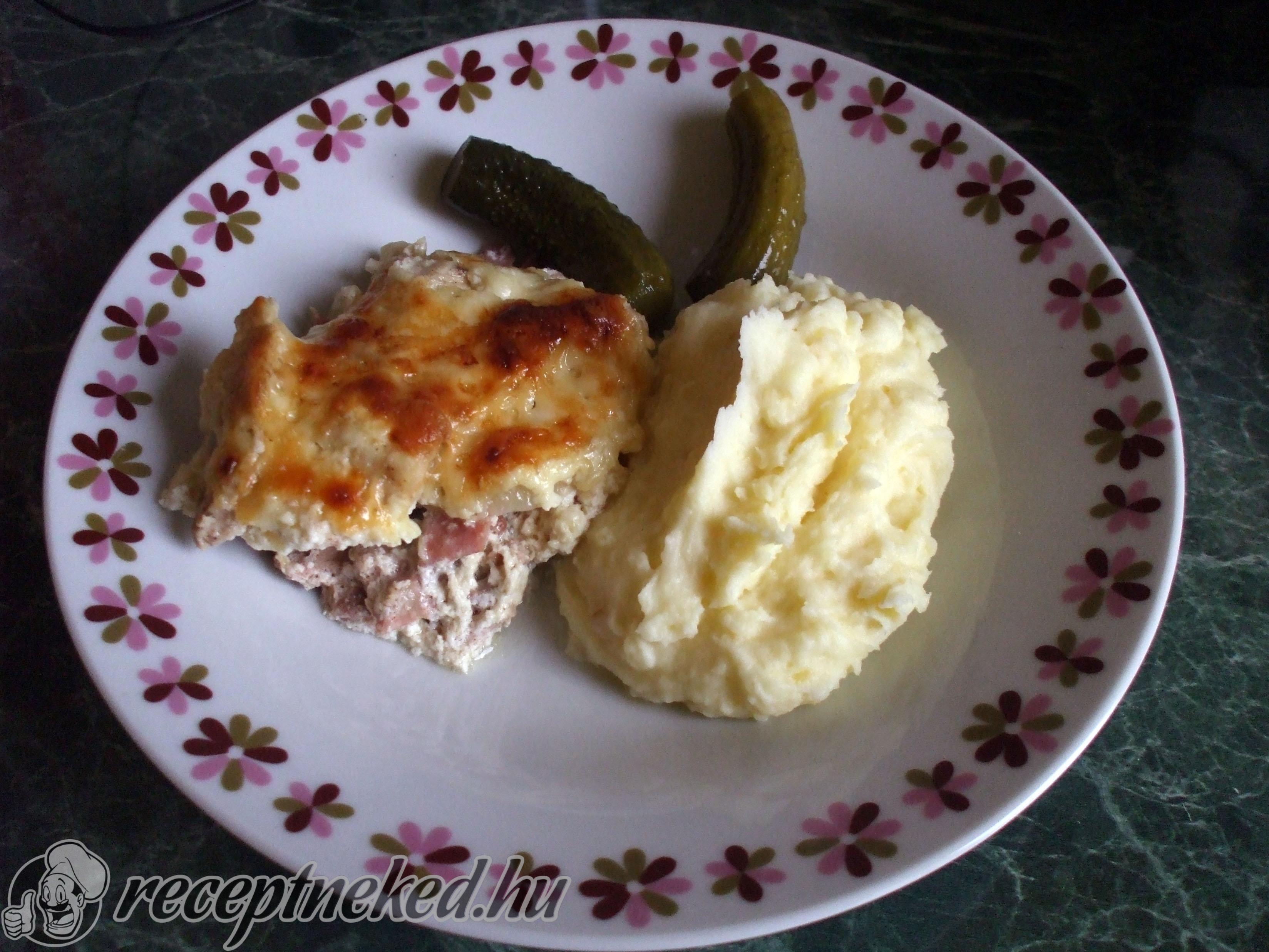 Sajtos tejszínes csirkemell csíkok kép