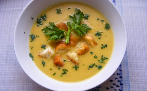 Zellerkrémleves recept fotóval Zellerkrémleves