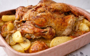 Csirke pataki tálban