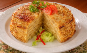 Burgonyás rakott palacsinta