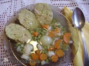 Zöldségleves töltikével