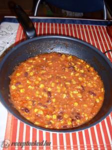 Mexikói csilis bab kép