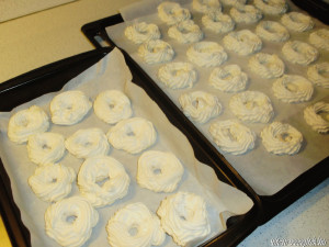 Karácsonyi habkarika