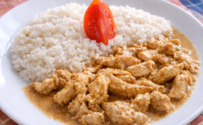 Mézes mustáros csirkemell csíkok