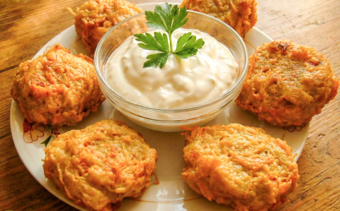 Lepcsánka fokhagymás mártogatóssal