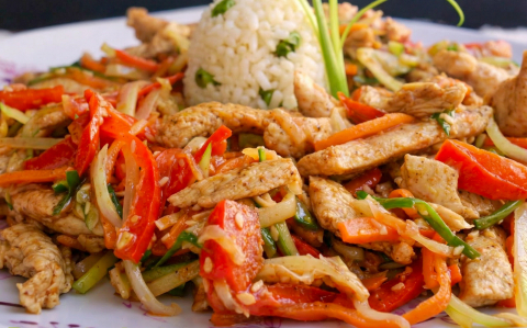 Zöldséges csirkemell ragu