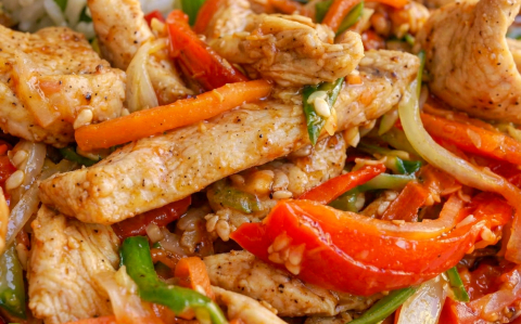 Zöldséges csirkemell ragu