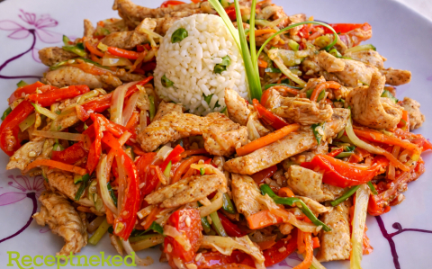 Zöldséges csirkemell ragu