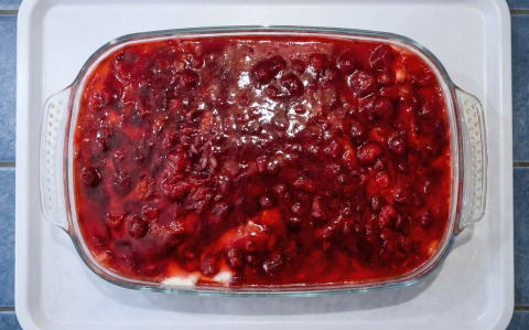 Tejfölös-meggyes süti