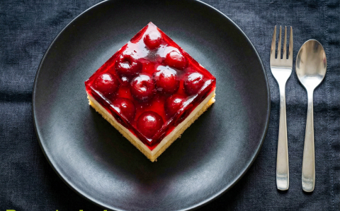 Meggyes pudingos tejfölös sütemény