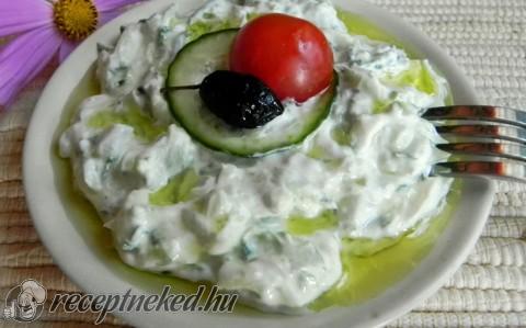 Tzatziki (Görög joghurtos uborka saláta)