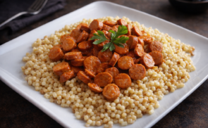 Lecsós virsli tarhonyával