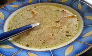 Tejfölös süllő leves
