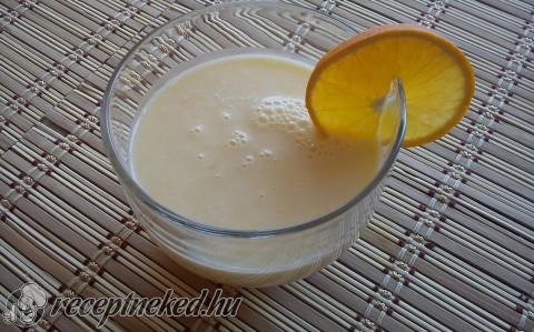 Joghurtos narancsleves
