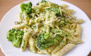 Brokkolis penne