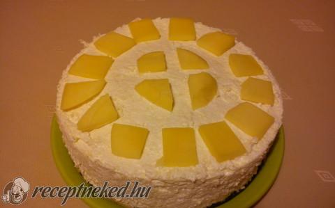 Krémsajtos mangó torta