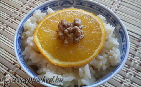 Narancsos rizspuding dióval