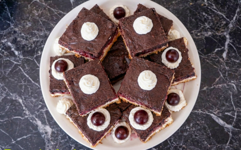 Meggyes-túrós lusta asszonyok receptje