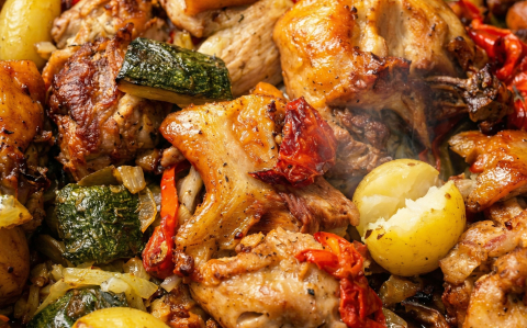 Csülök zöldségágyon