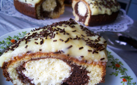 Harmat cseppek koszorúban