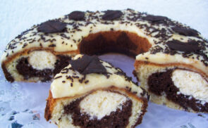 Harmat cseppek koszorúban