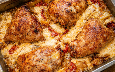 Csirkecomb rizses-burgonya ágyon