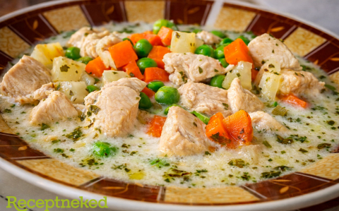 Tárkonyos Csirkeraguleves