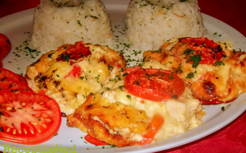 Tejszínes sajtban sült csirkemell