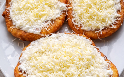 Sütőporos lángos 15 perc alatt