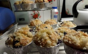 Áfonyás-morzsás muffin