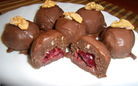 Zserbó golyók meggyel recept fotóval Zserbó golyók meggyel