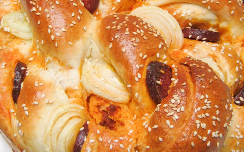 Parasztkalács kolbász krémmel töltve