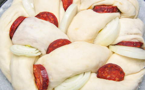 Parasztkalács kolbász krémmel töltve