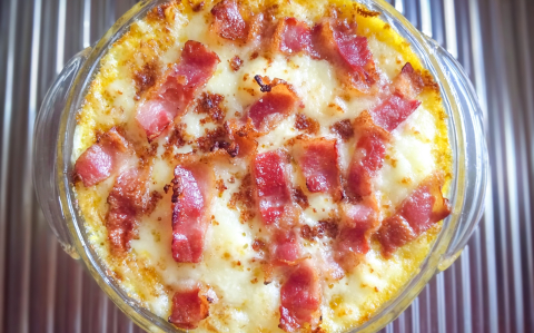 Juhtúrós-szalonnás puliszka