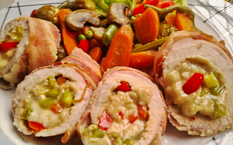 Sajtos göngyölt csirkemell