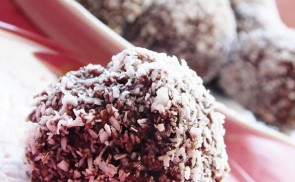 Kókuszos sütinyalóka házilag (popcake maker készülékkel)