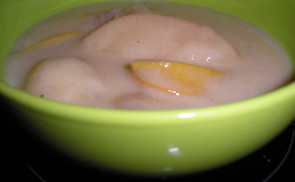 Krémes birskörte leves