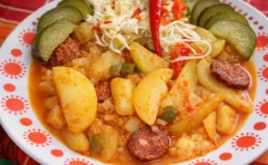 Paprikás krumpli kolbásszal