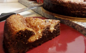 Cheesecake-brownie torta