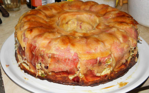 Csirkekuglóf aszalt áfonyával