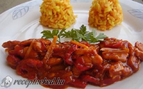 Kínai édes-savanyú csirkemell kurkumás rizzsel